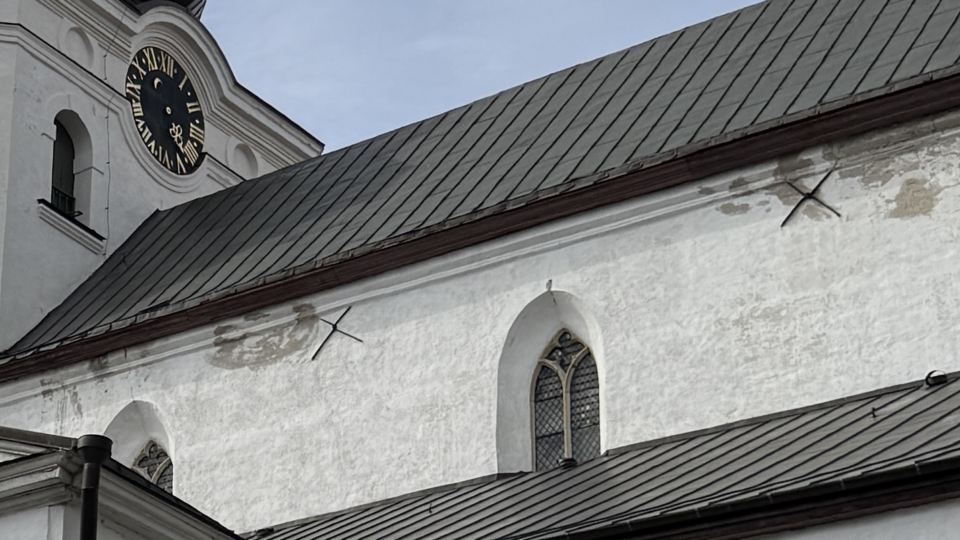 Tallinna Toomkiriku kesklöövi katus pooles ulatuses