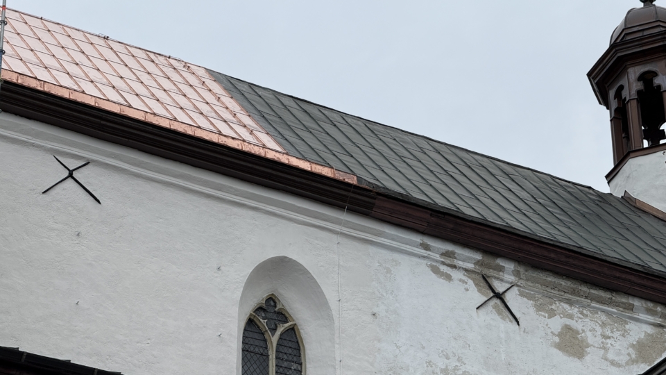 Tallinna Toomkiriku kesklöövi katus pooles ulatuses